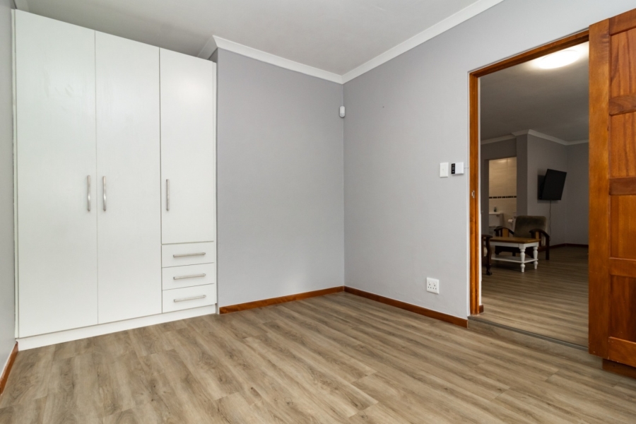 2 Bedroom Property for Sale in Kleinmond Western Cape